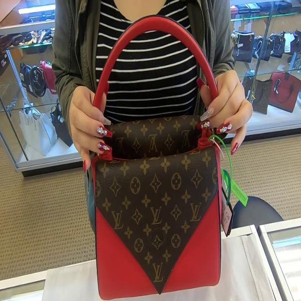 LV Double V Handbag Rubis